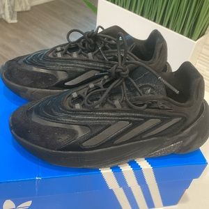 Adidas Ozelia W Women’s Sneakers